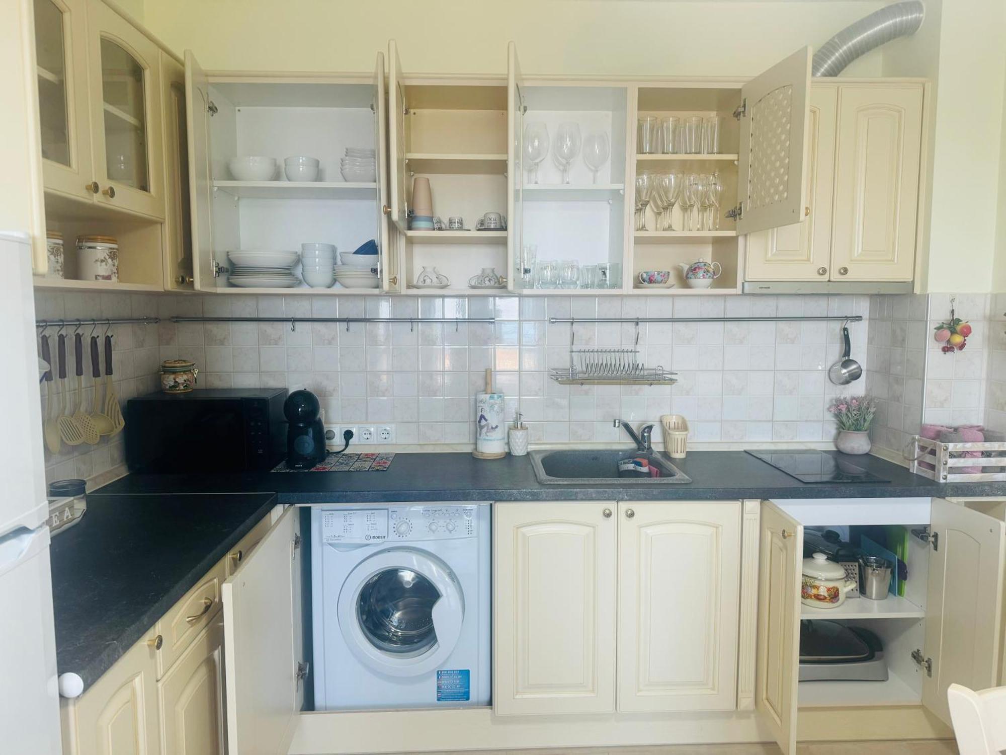 Kiwi Gardens Apartment Бяла Екстериор снимка